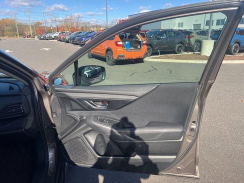 Used 2023 Subaru Outback Premium image 41