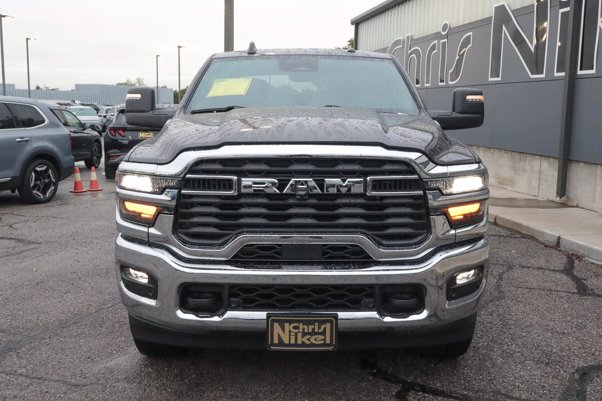Used 2026 RAM 2500 Big Horn AWD/4WD image 2