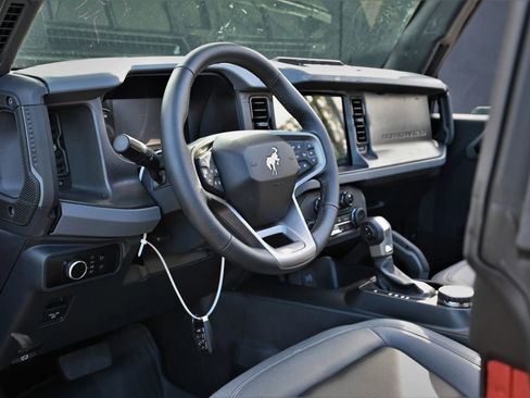 Used 2024 Ford Bronco Big Bend image 13