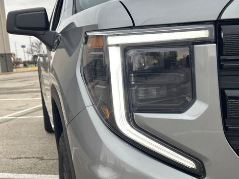 New 2026 GMC Sierra 1500 Elevation image 11