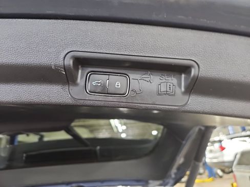 Used 2021 Ford Explorer Limited w/ Hybrid Equipment Group 310A AWD/4WD image 18