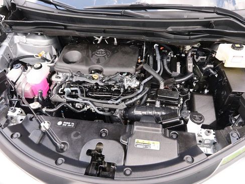 Used 2025 Toyota Sienna XLE FWD image 29