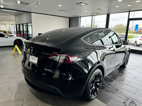 Used 2023 Tesla Model Y Long Range image 5