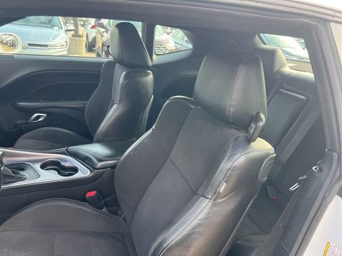 Used 2022 Dodge Challenger GT w/ Plus Package image 7