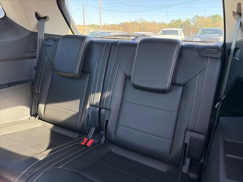 Used 2022 Volkswagen Atlas SE image 51