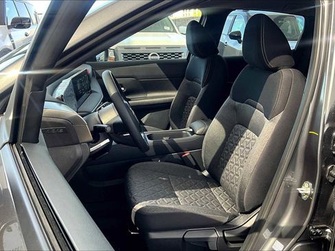 New 2026 Nissan Kicks SV image 15