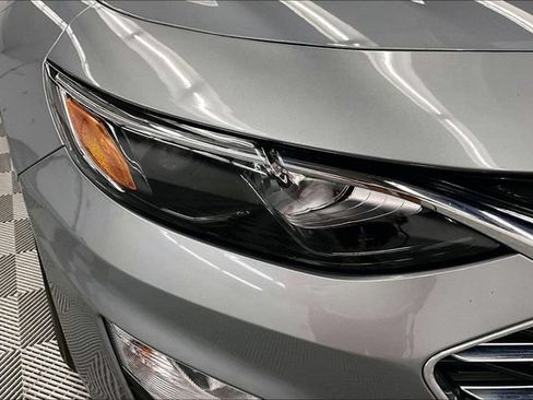Used 2023 Chevrolet Malibu LT FWD image 33