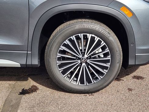 New 2026 Volkswagen Tiguan S image 30