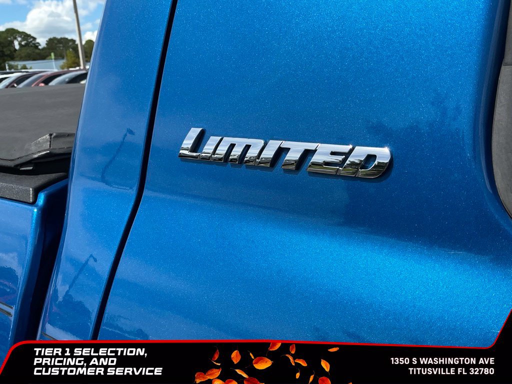 Used 2017 Toyota Tundra Limited w/ Limited Premium Package AWD/4WD image 16