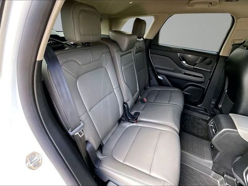 Used 2025 Lincoln Corsair FWD image 26