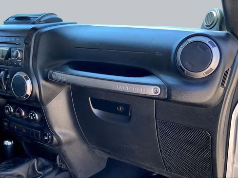 Used 2014 Jeep Wrangler Sport w/ Quick Order Package 23S AWD/4WD image 17