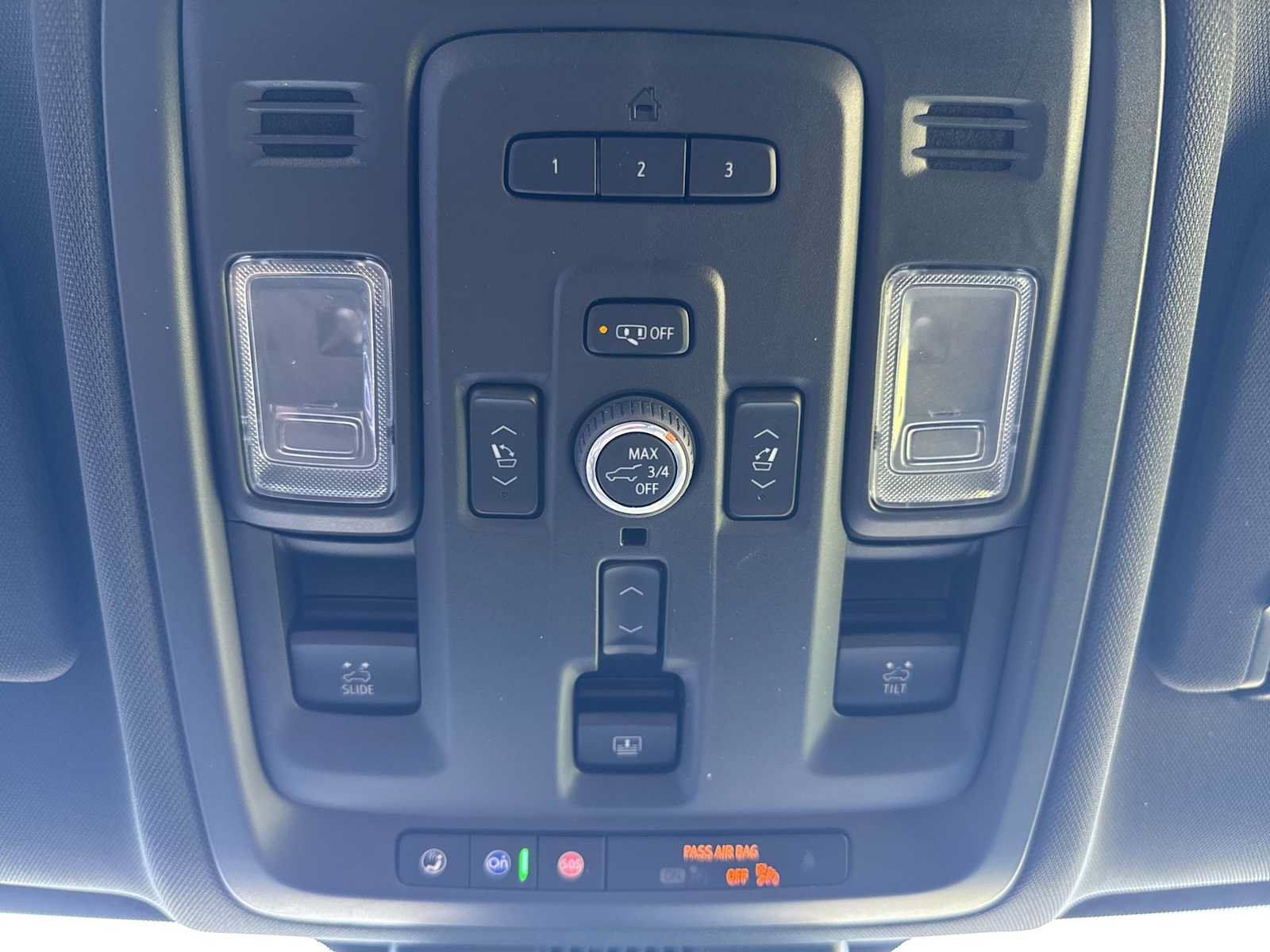 Certified 2023 Chevrolet Tahoe Premier AWD/4WD image 40