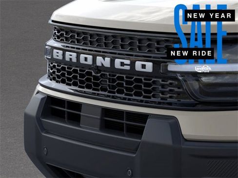 New 2025 Ford Bronco Sport Outer Banks w/ Outer Banks Tech Package+ image 18