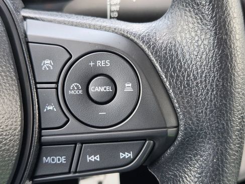 Used 2026 Toyota Corolla Cross L FWD image 21