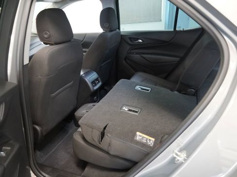 Used 2018 Chevrolet Equinox LT AWD/4WD image 21