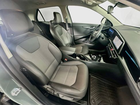 Used 2023 Kia Niro Wind FWD image 31