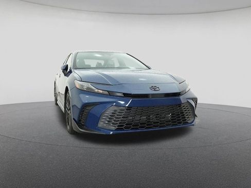 New 2026 Toyota Camry SE image 30