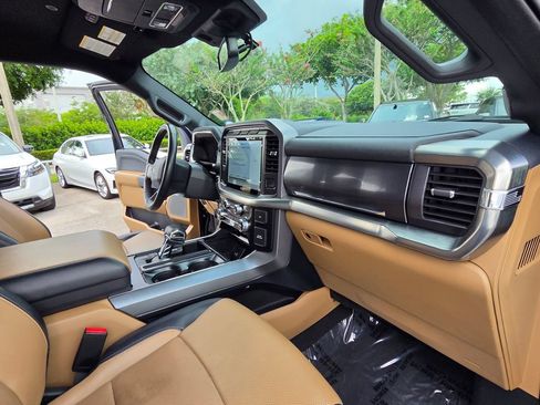 Used 2023 Ford F150 Lariat AWD/4WD image 23
