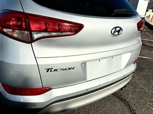 Used 2018 Hyundai Tucson Value w/ Cargo Package image 17