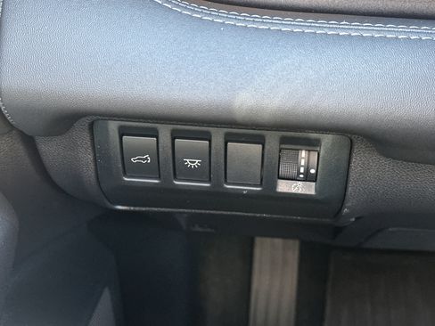 Used 2024 Subaru Ascent Touring image 29