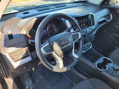 Used 2024 GMC Terrain SLE w/ Driver Convenience Package AWD/4WD image 11