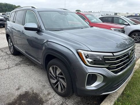 Used 2024 Volkswagen Atlas SEL AWD/4WD image 6