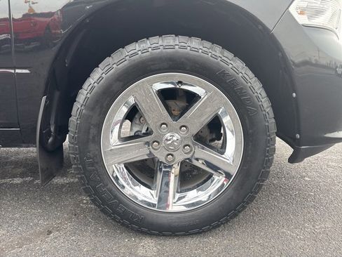 Used 2018 RAM 1500 Express w/ Express Value Package image 3