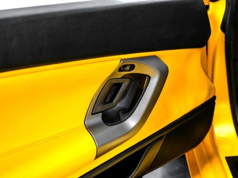 Used 2005 Lamborghini Gallardo image 38
