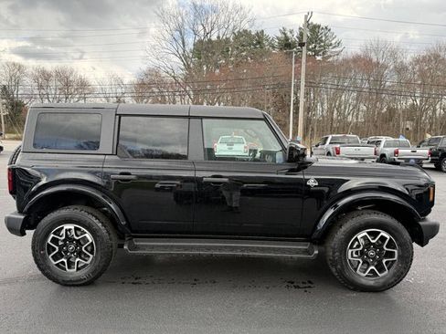 New 2026 Ford Bronco Outer Banks image 4