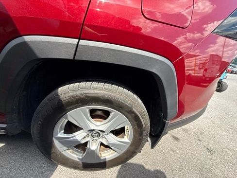 Used 2019 Toyota RAV4 XLE w/ Convenience Package AWD/4WD image 13