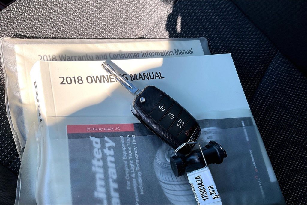 Used 2018 Kia Forte LX FWD image 11