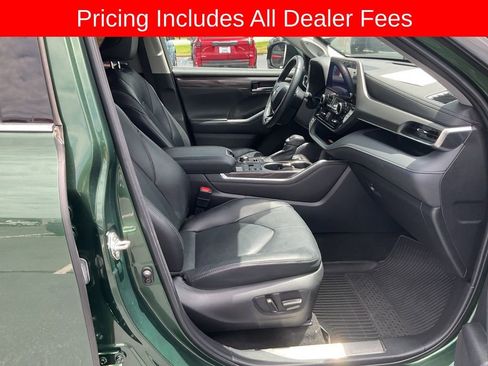 Used 2023 Toyota Highlander Limited AWD/4WD image 22