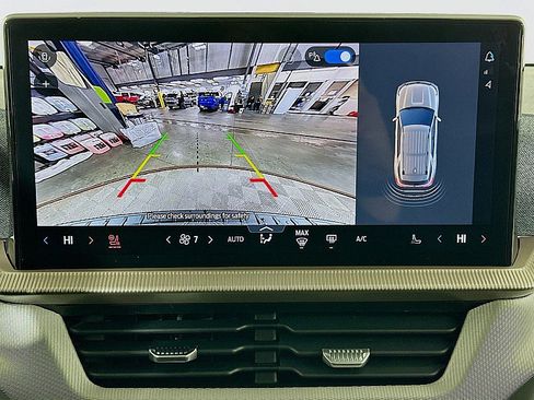 New 2026 Ford Explorer Active w/ Active Comfort Package image 19