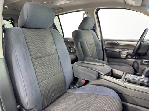 Used 2013 Nissan Armada SV image 30