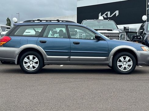 Used 2005 Subaru Outback 2.5i AWD/4WD image 3