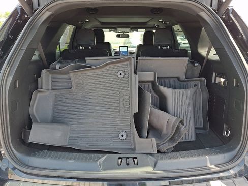 Used 2023 Ford Explorer ST w/ Equipment Group 401A AWD/4WD image 33