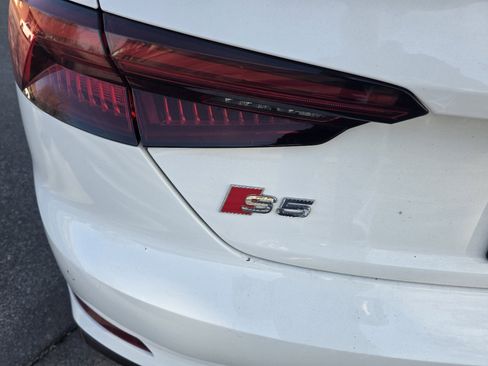 Used 2019 Audi S5 Premium Plus w/ Premium Plus image 4