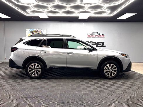 Used 2022 Subaru Outback Premium w/ Popular Package #1 AWD/4WD image 17