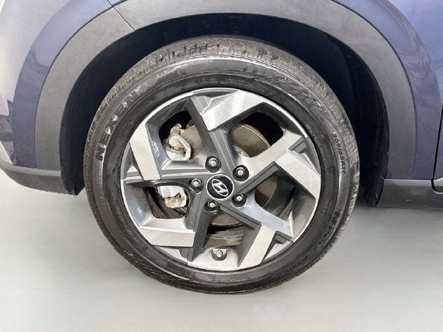 Used 2024 Hyundai Venue Limited FWD image 37
