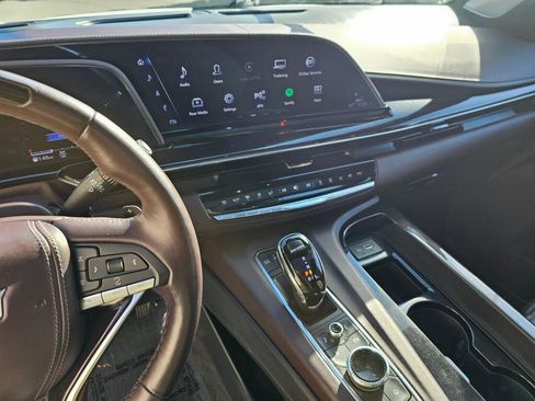 Certified 2023 Cadillac Escalade ESV Sport Platinum w/ LPO, ONYX Package image 34