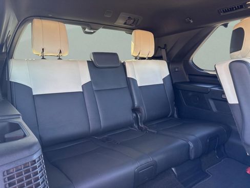 Used 2023 Toyota Sequoia Capstone image 30