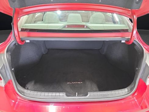 Certified 2023 Hyundai Elantra SEL image 12