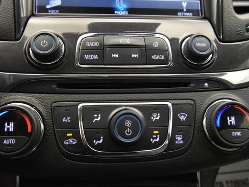 Used 2017 Chevrolet Impala Premier w/ Enhanced Convenience Package image 20