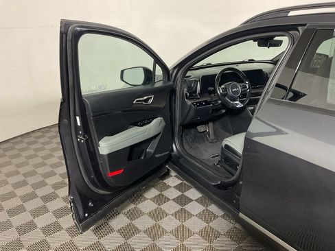 Used 2023 Kia Sportage X-Line w/ X-Line Premium Package AWD/4WD image 17