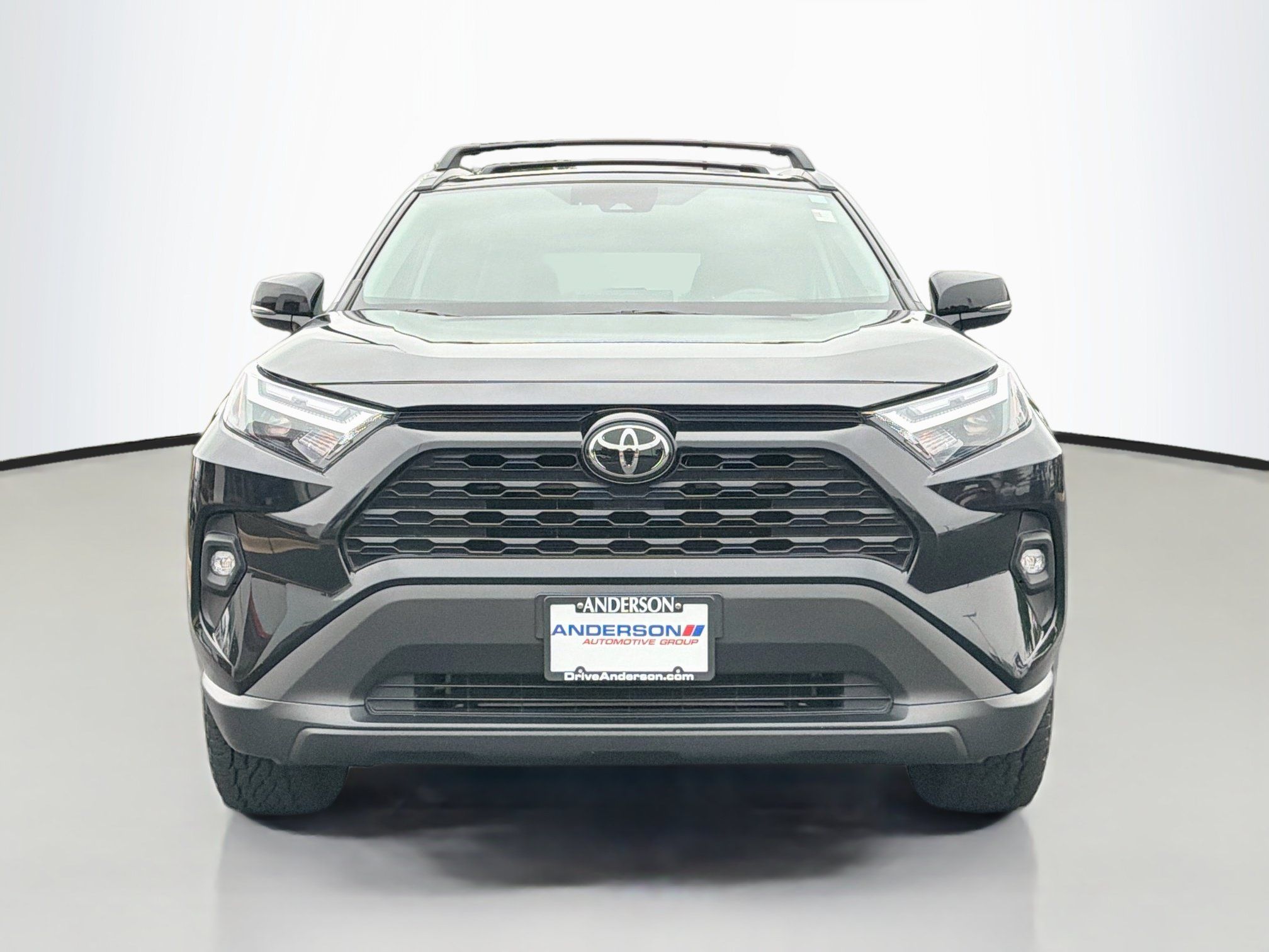 Used 2023 Toyota RAV4 XLE Premium AWD/4WD image 5