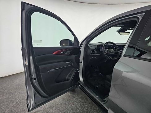 Used 2024 Chevrolet Traverse RS AWD/4WD image 20