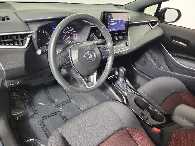 Used 2025 Toyota Corolla SE FWD image 18