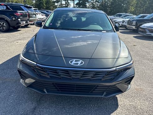 New 2025 Hyundai Elantra Sport image 8