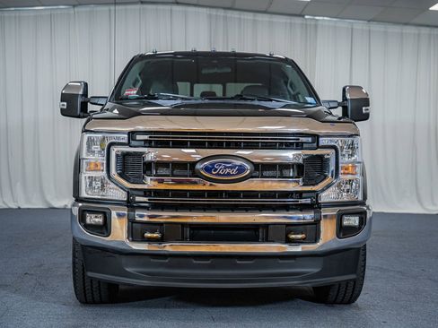 Used 2021 Ford F250 XLT w/ XLT Premium Package image 2