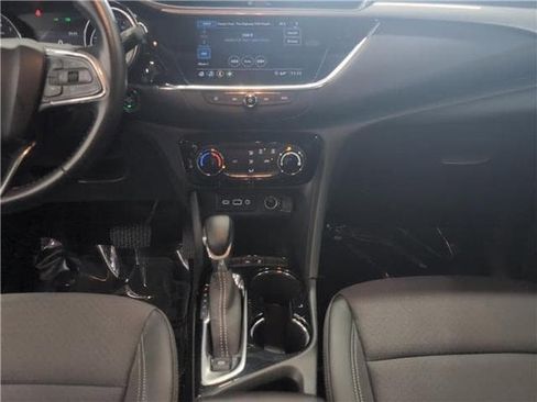 Used 2022 Buick Encore GX Preferred image 11
